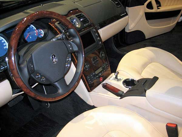 Maserati Quattroporte,car