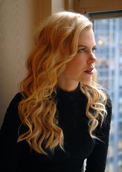 Nicole Kidman Picture Gallery Nicole Kidman 3. Other Link: casual pants, 